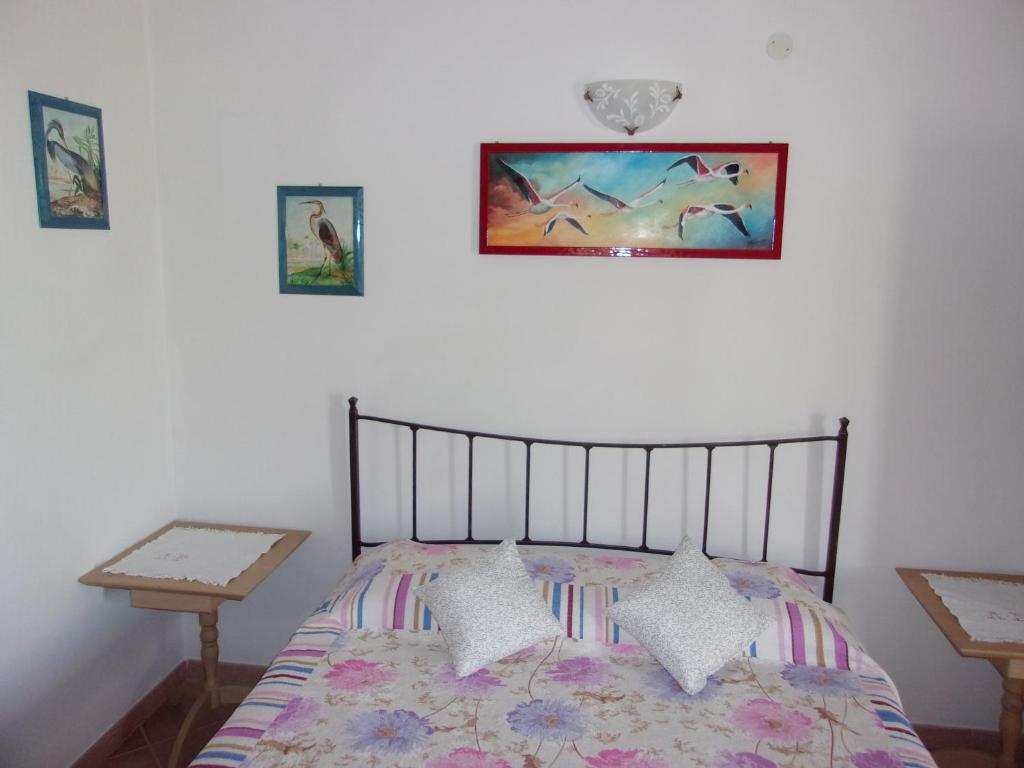 Artistika Golden Apartment