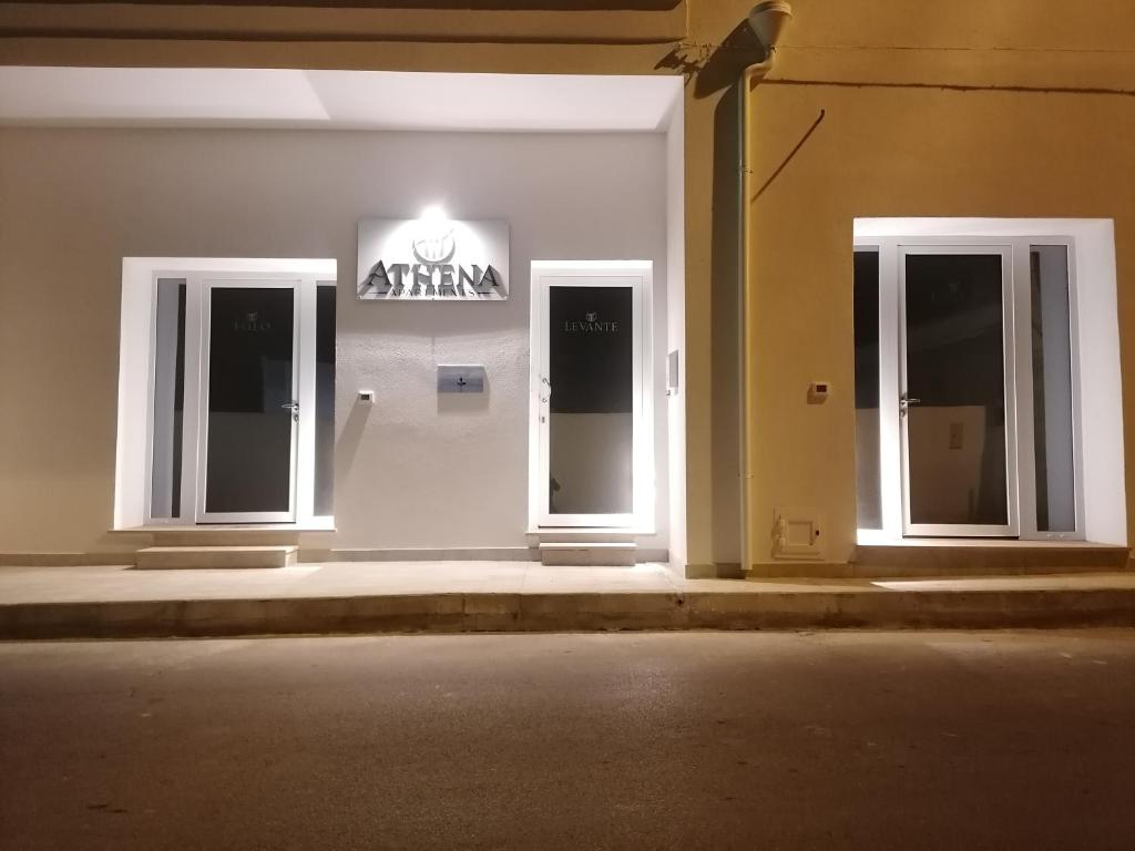Athena Apartments Levante