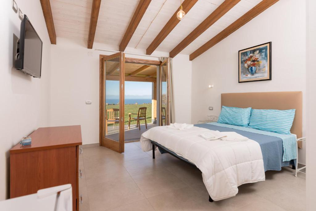 NEW SUITES SEA VIEW SARDINIA, Castelsardo