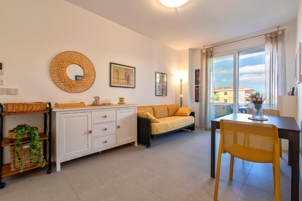 Bilocale vista Mare Giorgio - Happy Rentals