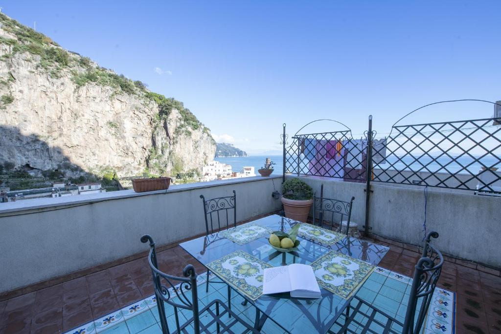 blue terrace Amalfi