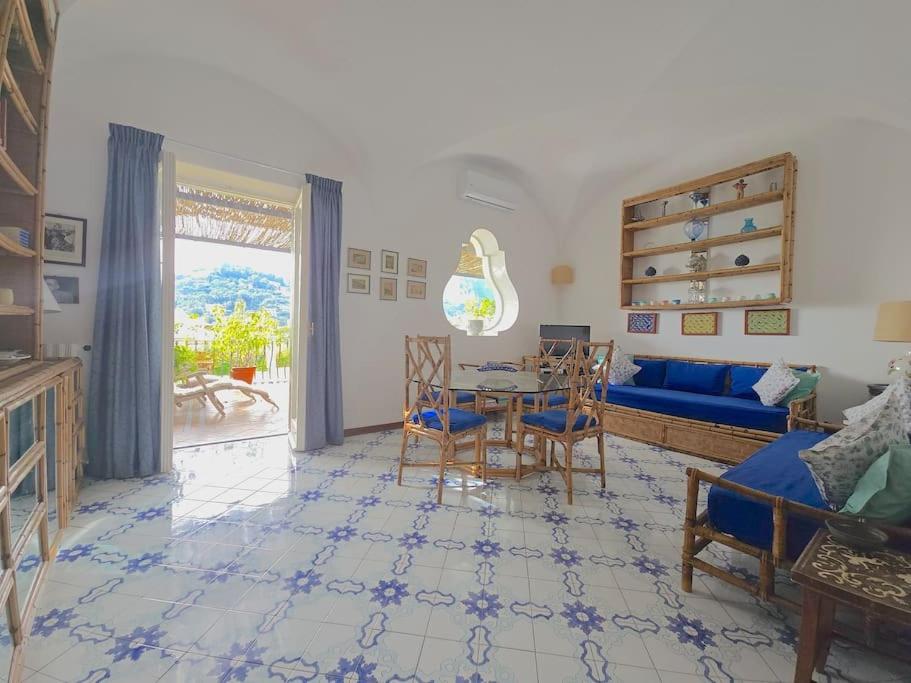Capri Vintage House