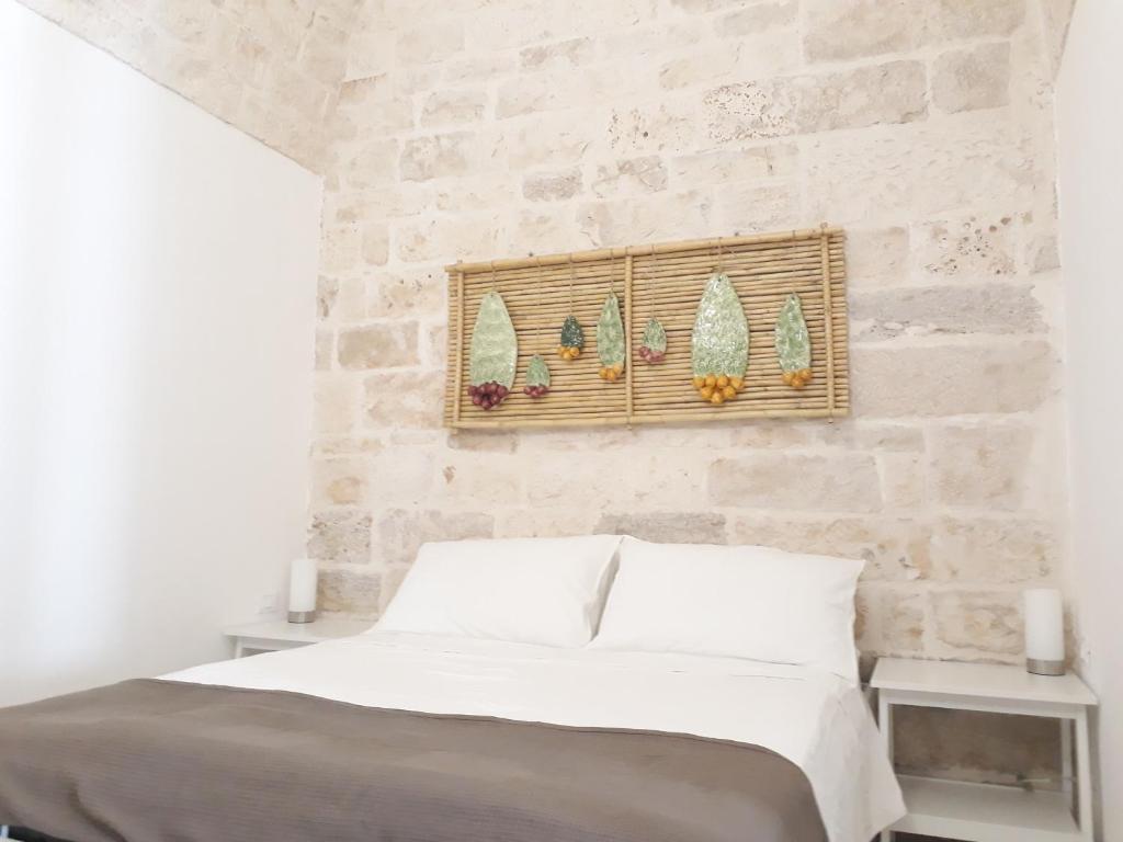 Casa messapica : casa indipendente in pietra