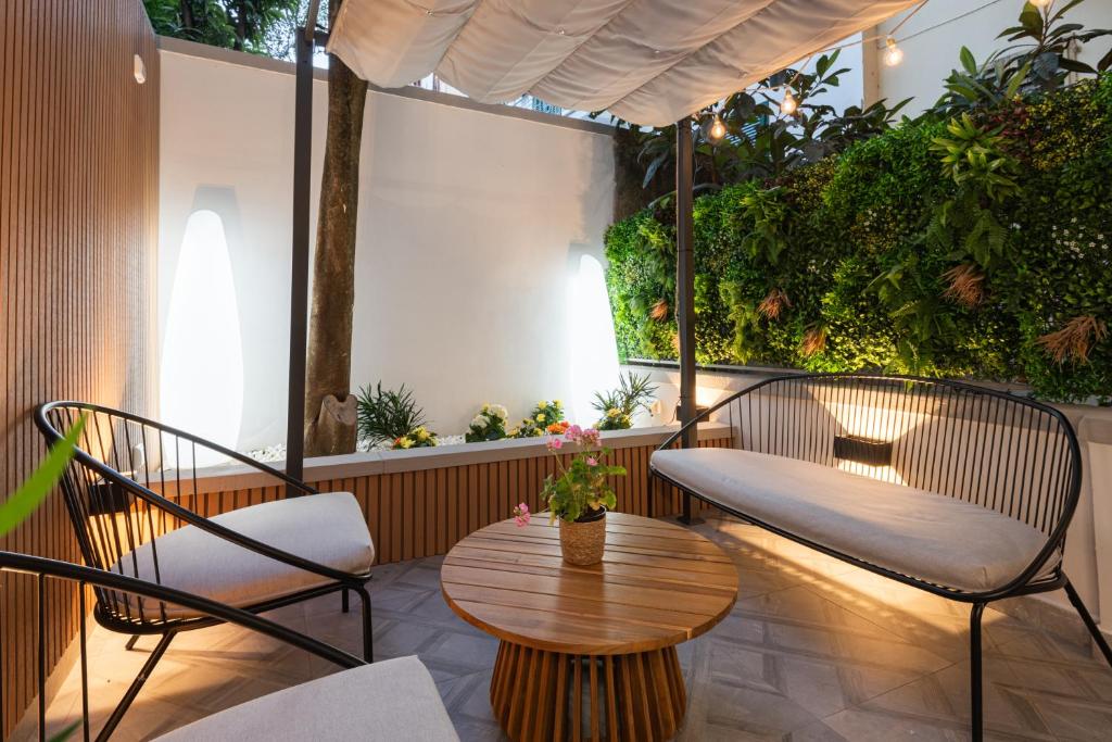 Elegante Appartamento con Giardino Privato, Jacuzzi nel Cuore di Firenze