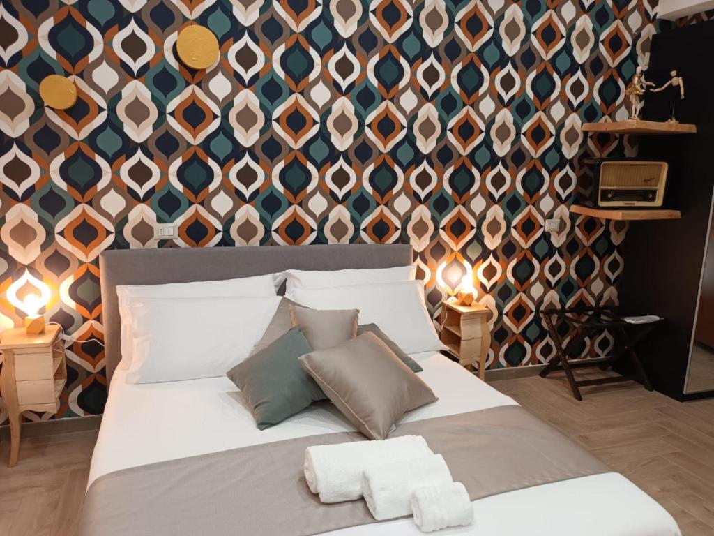 Geometric Art Home