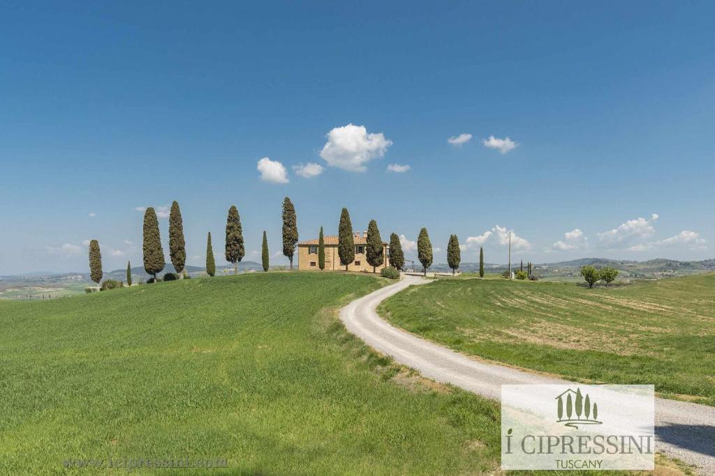 Villa I Cipressini piscina riscaldata spa Toscana