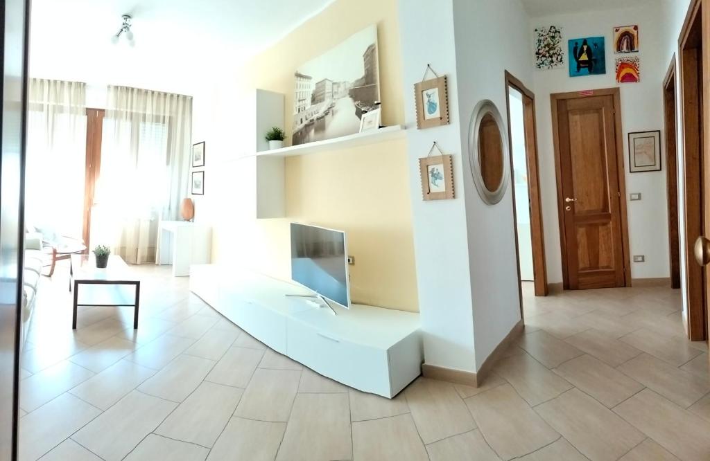 Sunnyside Accademia