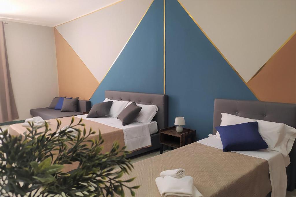 ROYAL ROOMS STATION NAPOLI