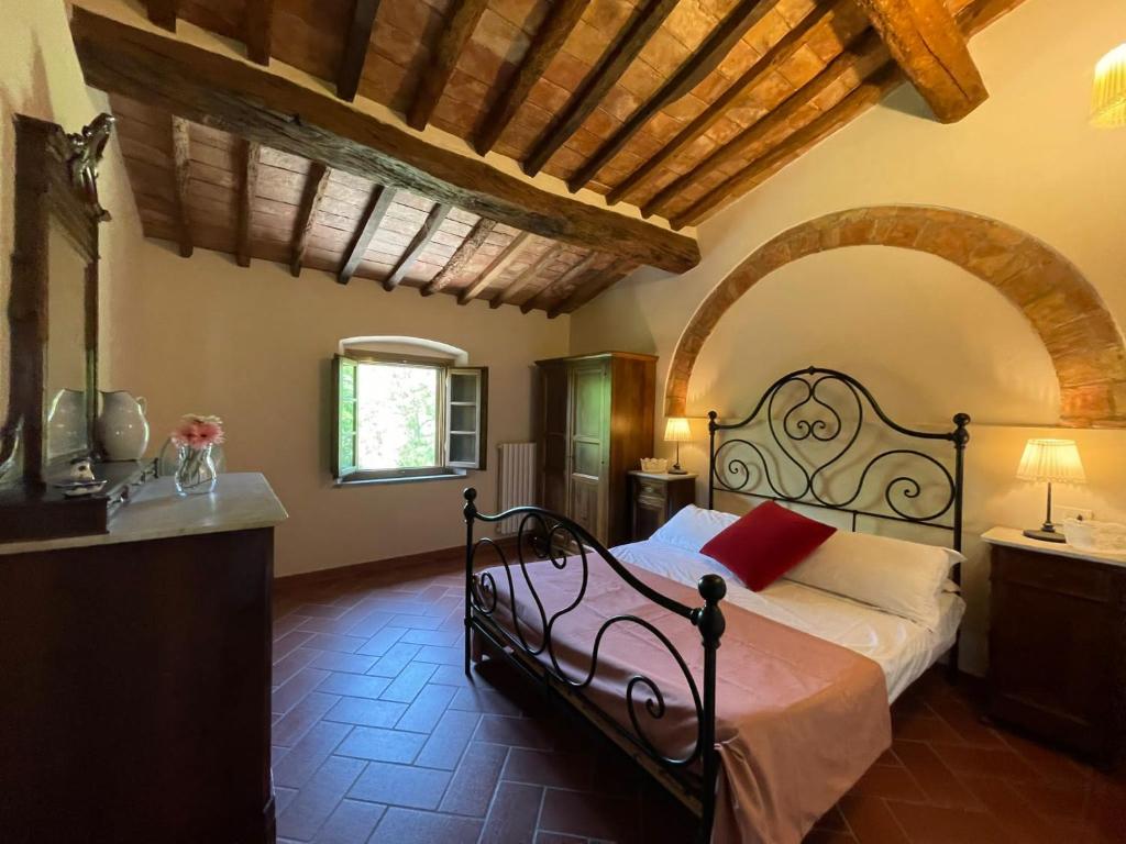 Podere I Sorbi, Spacious Tuscan Villa, Lajatico, Nr Pisa