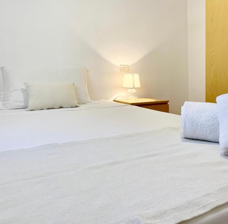 Square Inn Apartment