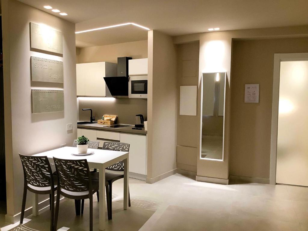 Su Coru 1 - Deluxe Studio in the Heart of Cagliari