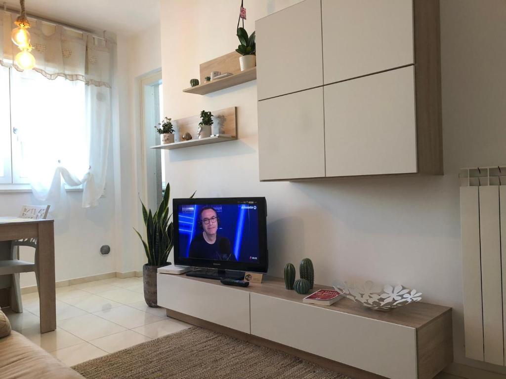 Suite 999