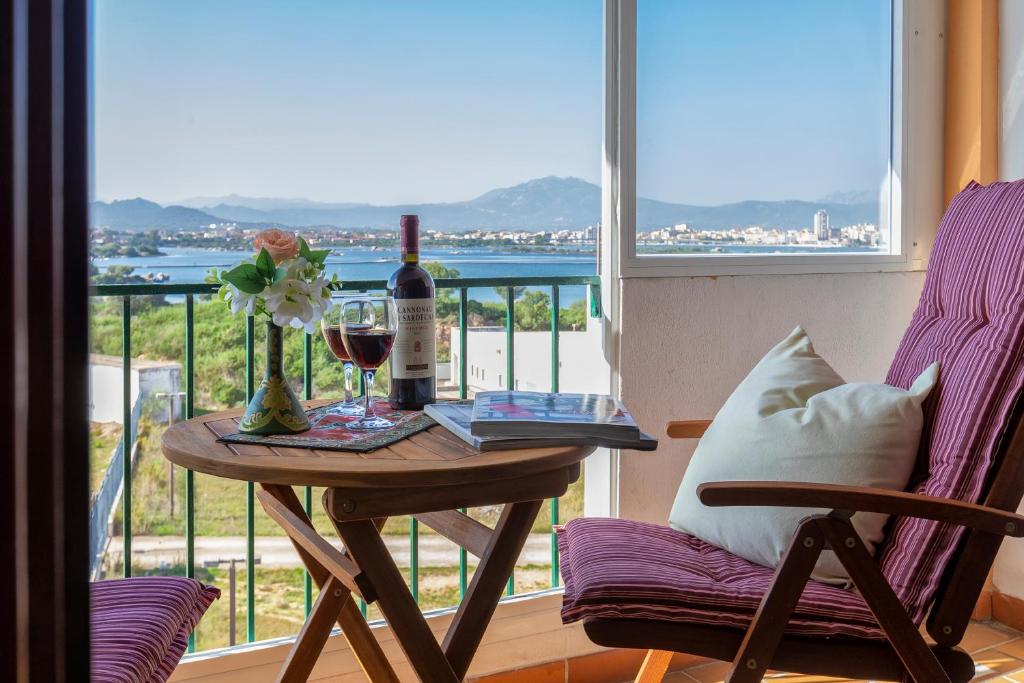 Top floor gulf view apartment