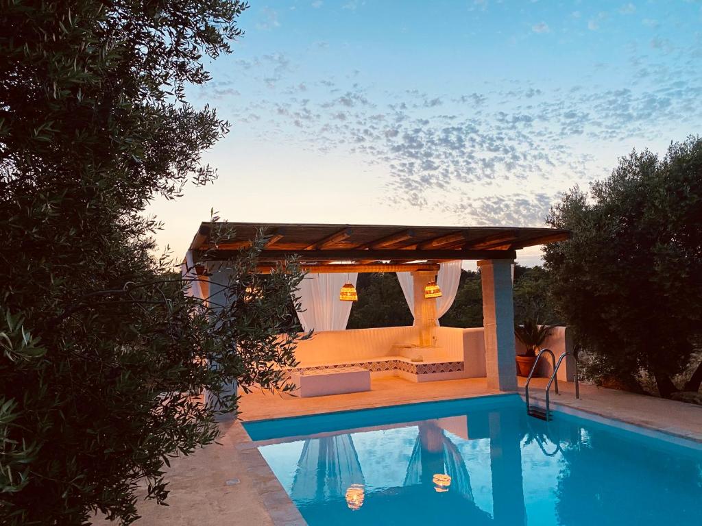 Traditional trullo with private pool near Ostuni