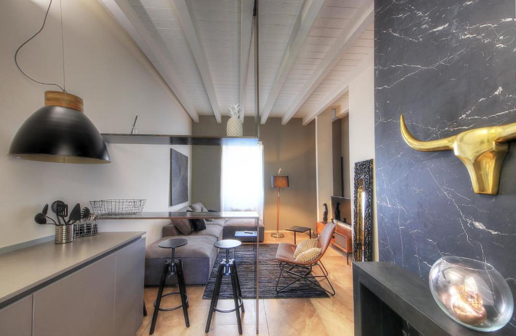 Urban Central Suites