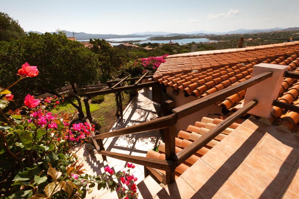 VILLA CON MAGNIFICO TERRAZZO IUN P6868