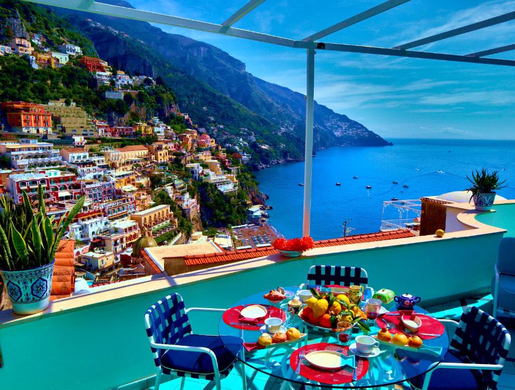 Villa Positano with sea view !