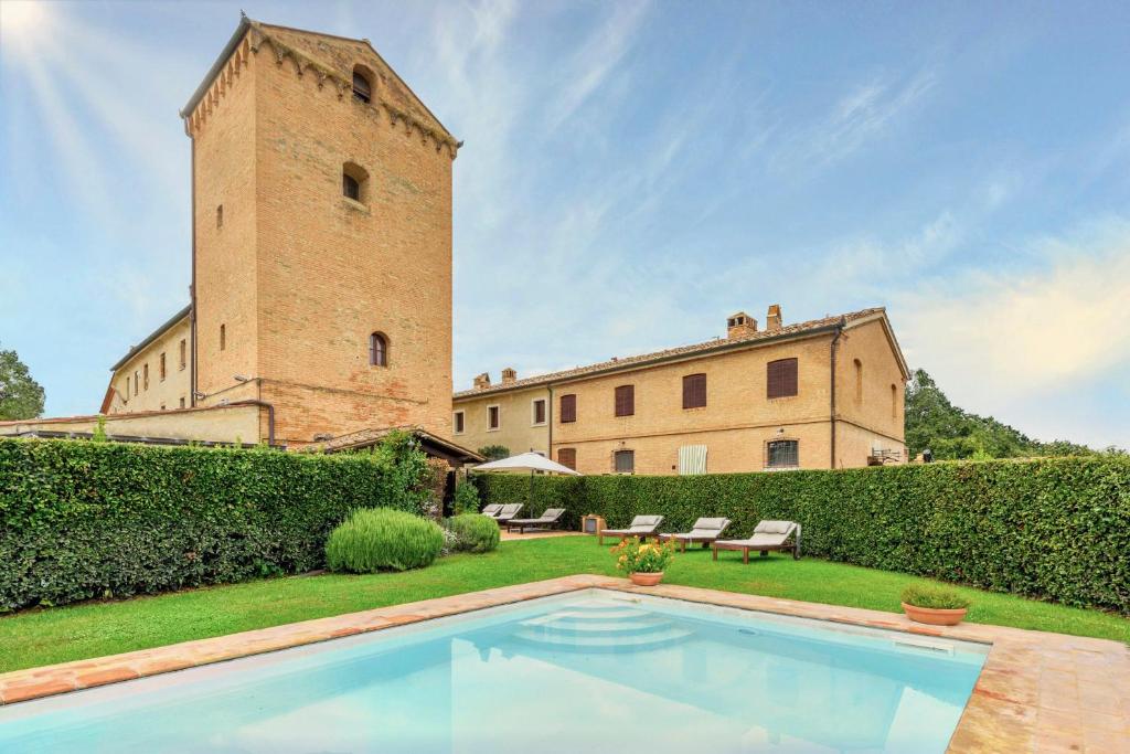 Villa Zambra by Mmega